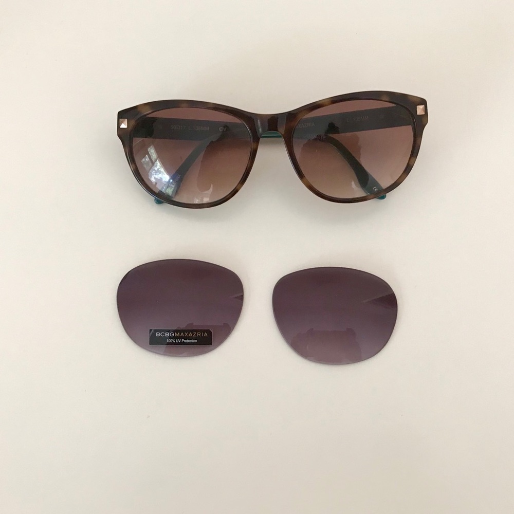 😎 BCBG Sunnies! 😎